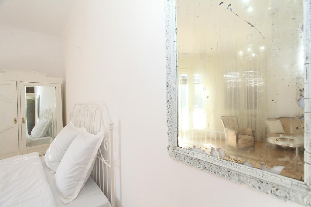 White Opera By Nux Apartment คลูจ-นาโปกา ภายนอก รูปภาพ
